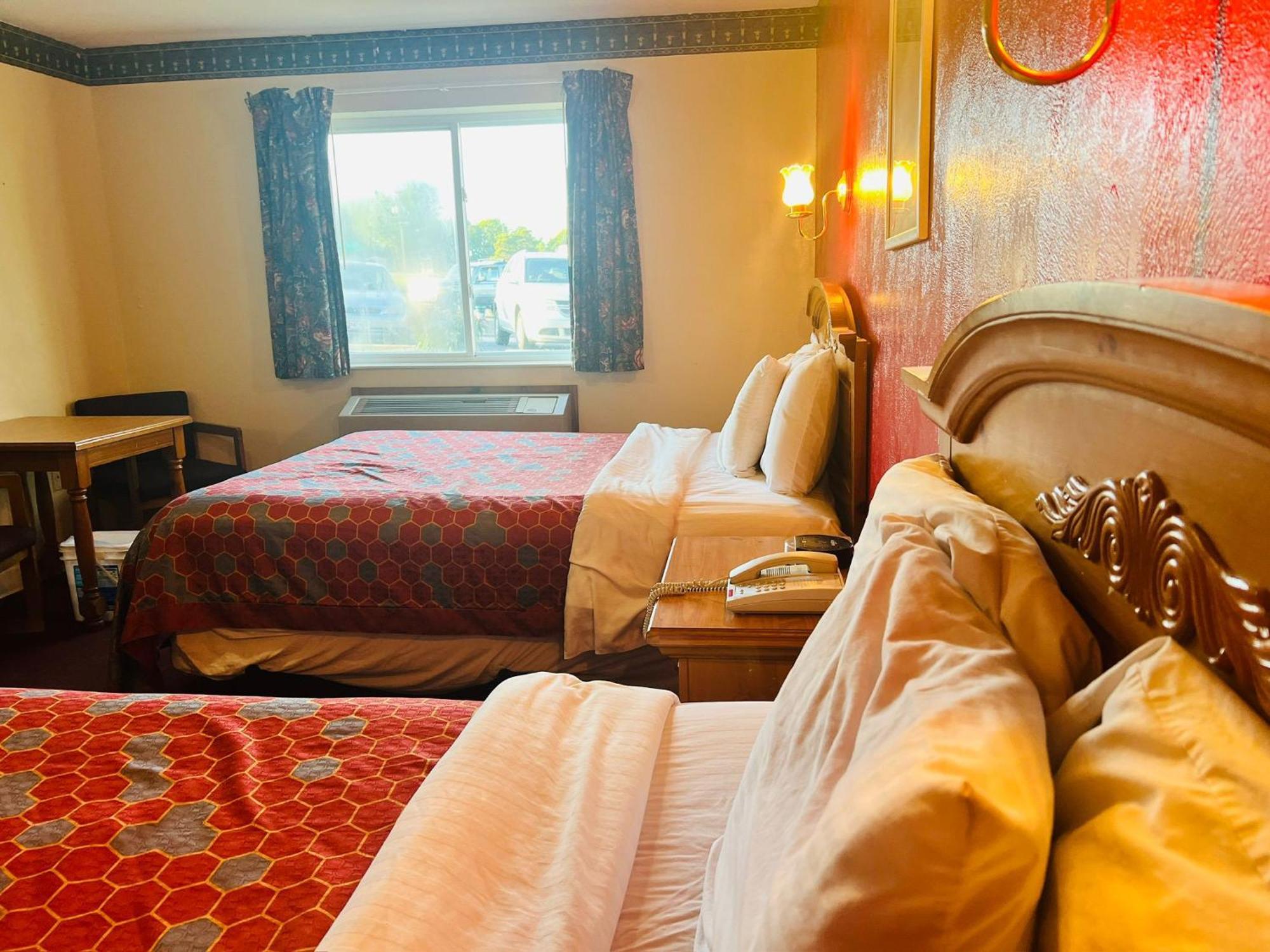 Fort Atkinson Villa Inn Motel Near Hwy 12 Wi Capital O المظهر الخارجي الصورة