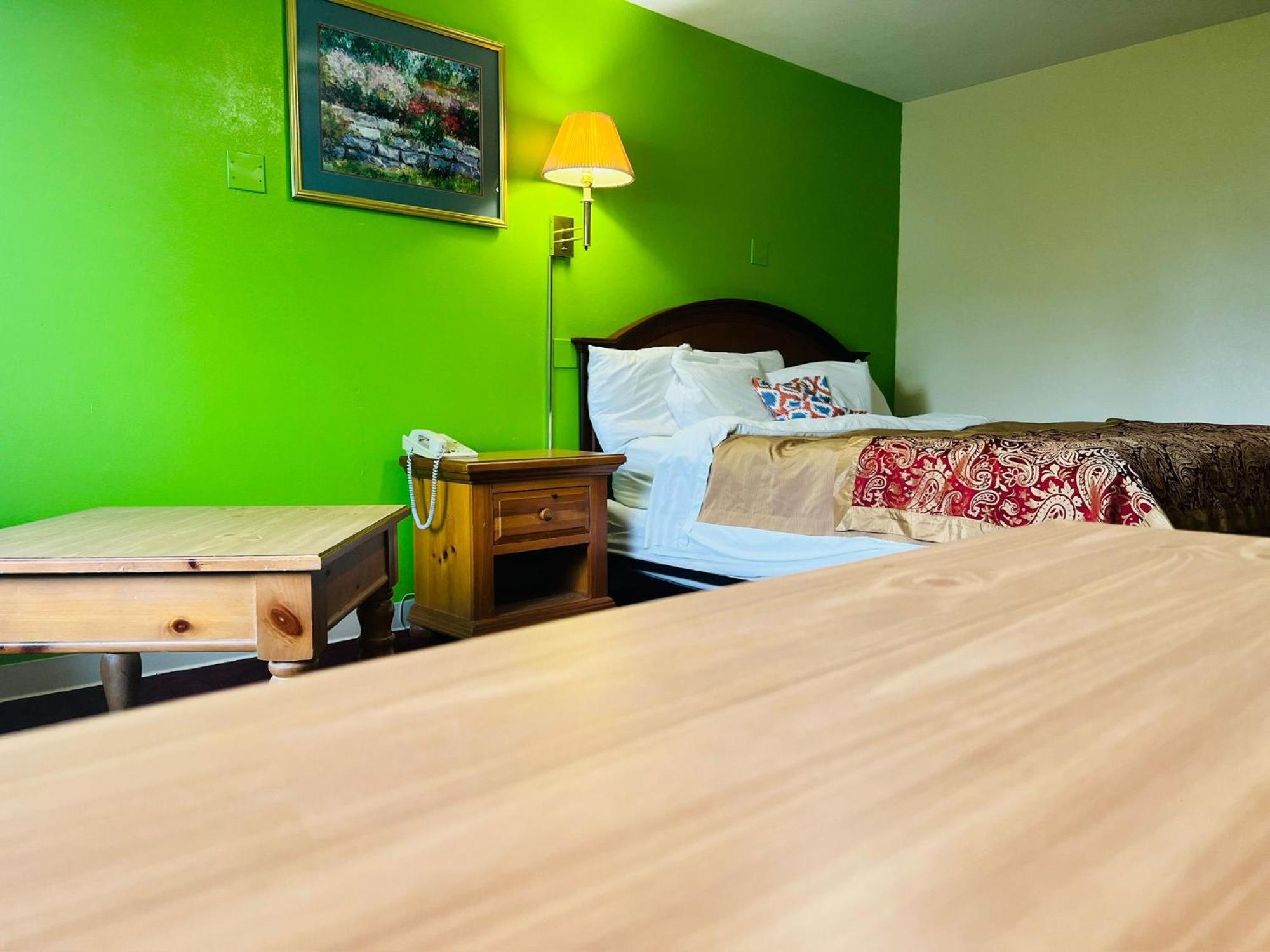 Fort Atkinson Villa Inn Motel Near Hwy 12 Wi Capital O المظهر الخارجي الصورة