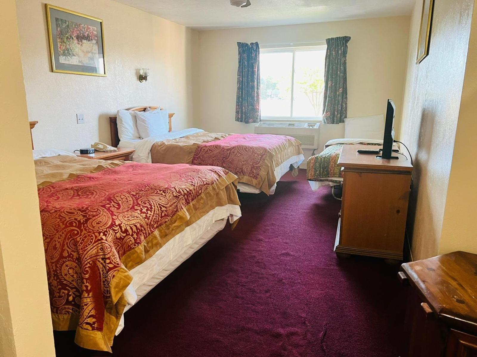 Fort Atkinson Villa Inn Motel Near Hwy 12 Wi Capital O المظهر الخارجي الصورة