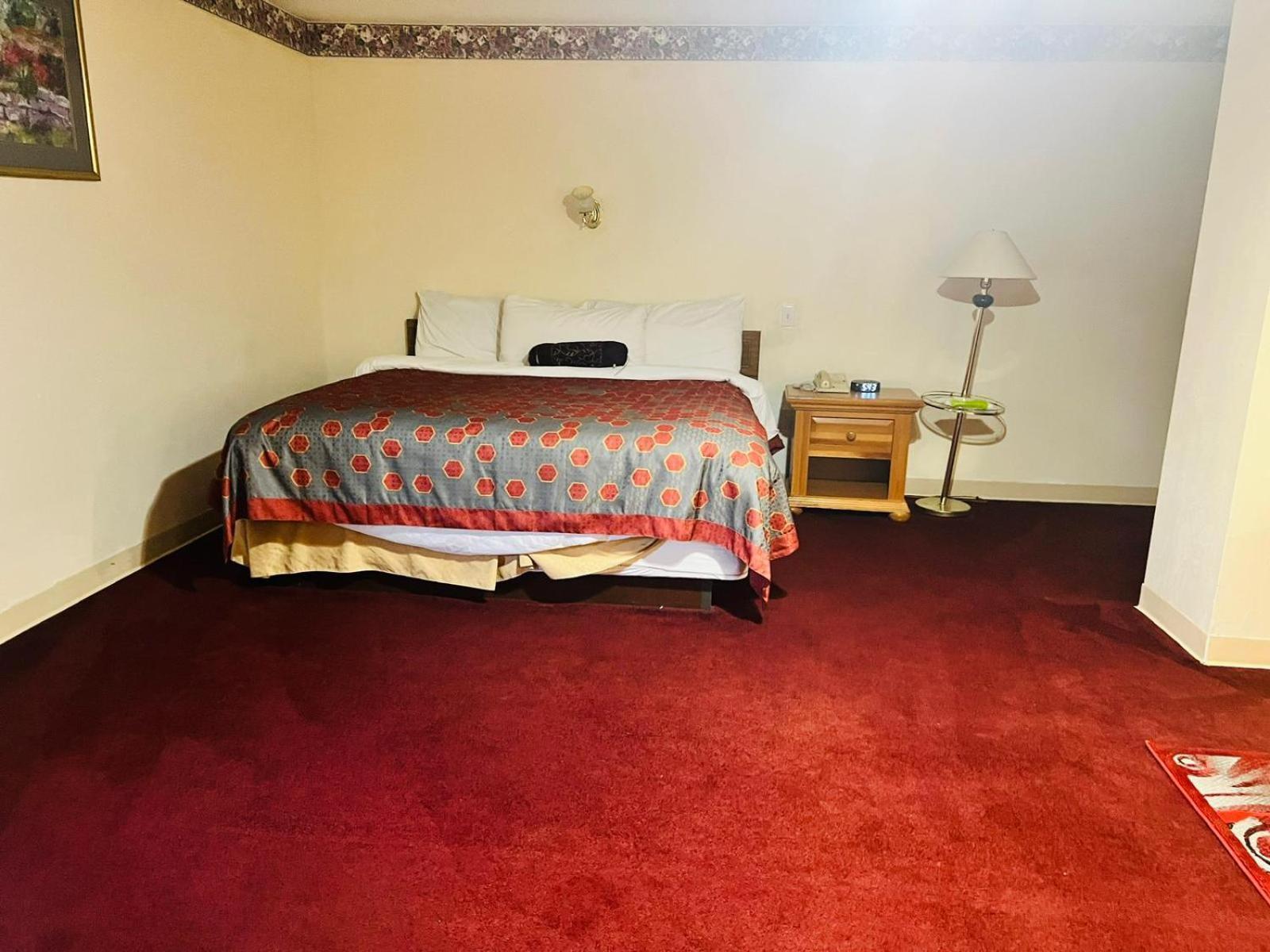 Fort Atkinson Villa Inn Motel Near Hwy 12 Wi Capital O المظهر الخارجي الصورة