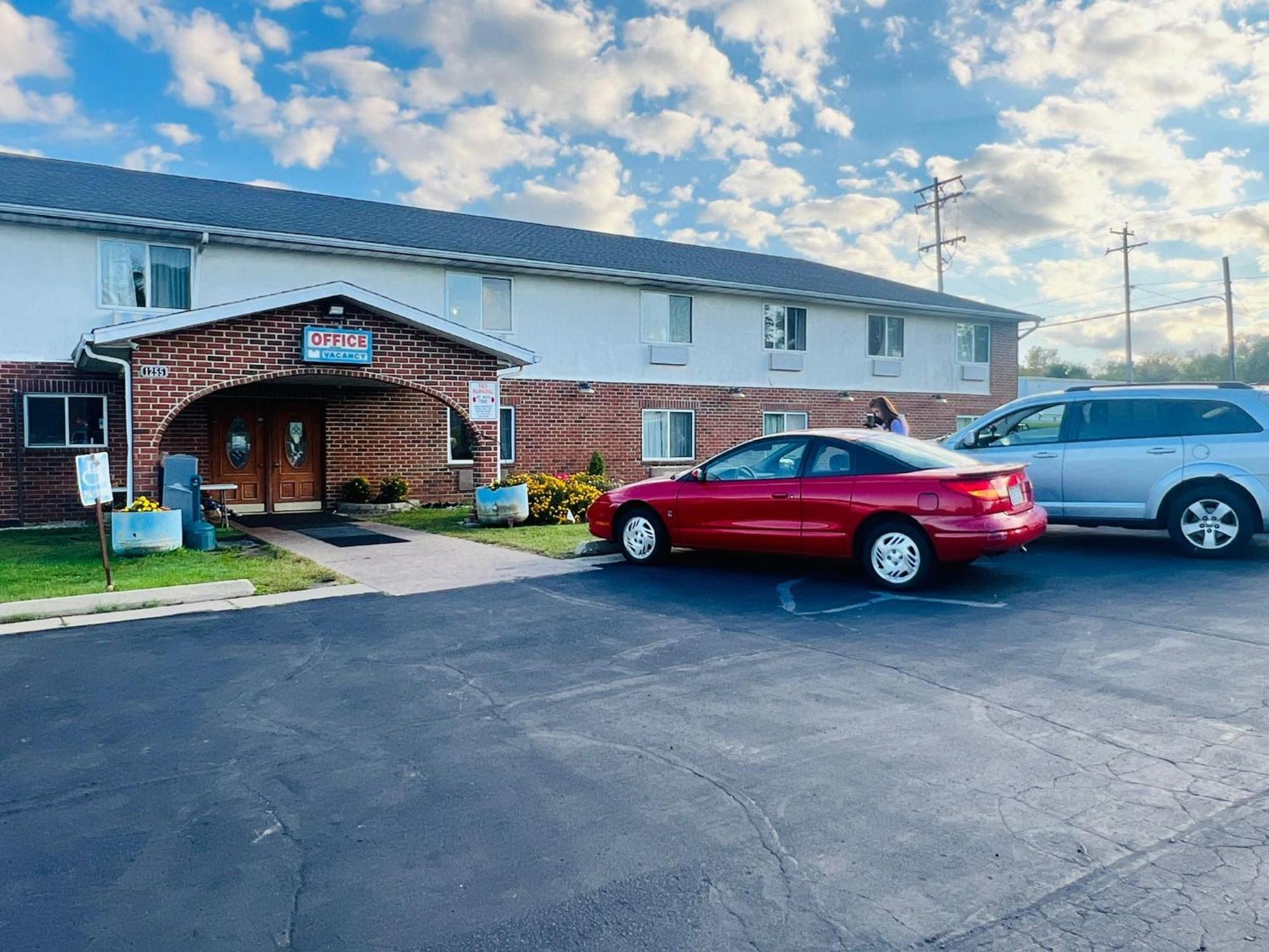Fort Atkinson Villa Inn Motel Near Hwy 12 Wi Capital O المظهر الخارجي الصورة