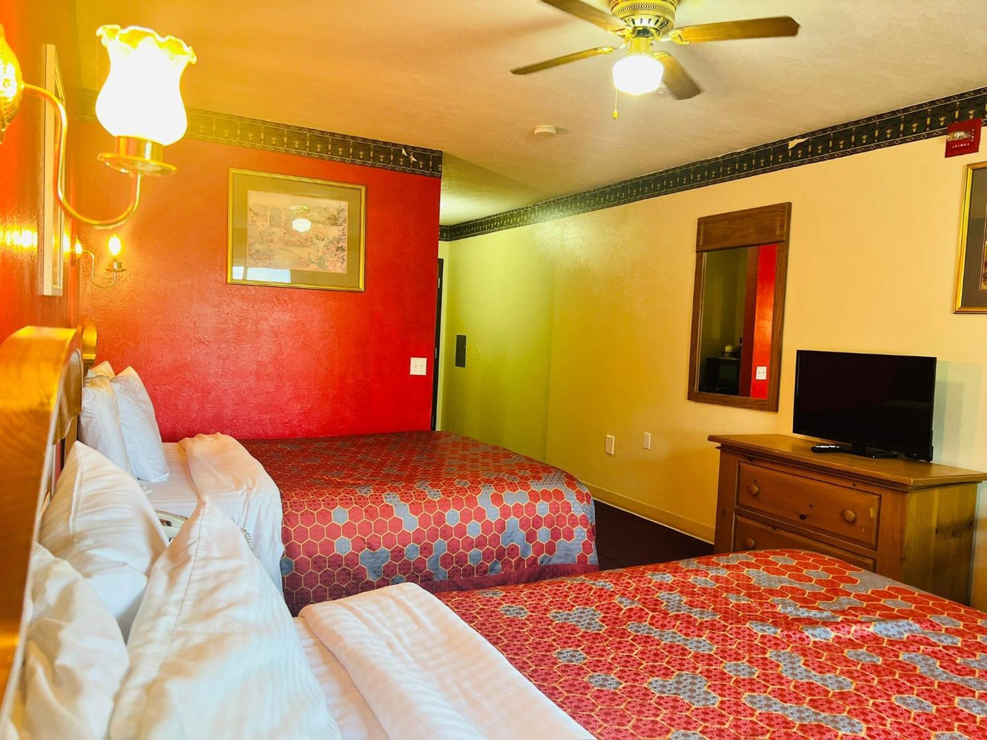 Fort Atkinson Villa Inn Motel Near Hwy 12 Wi Capital O المظهر الخارجي الصورة